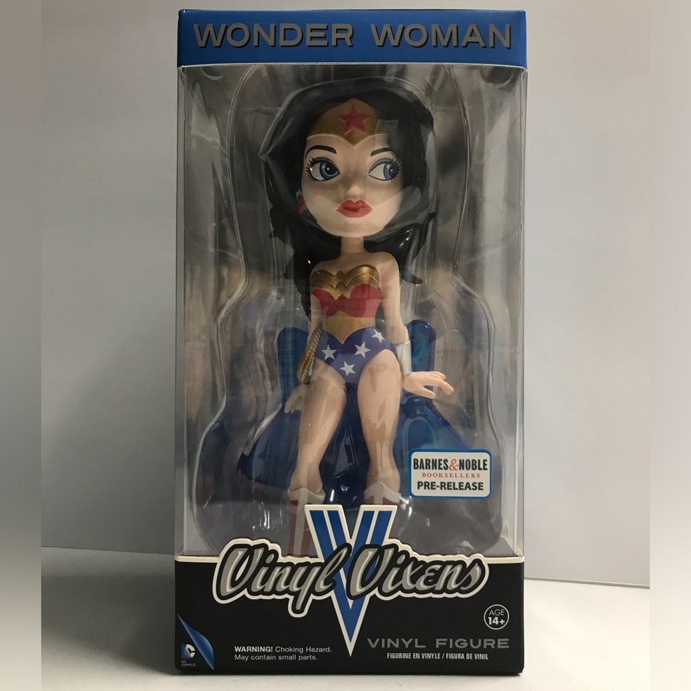 Wonder Woman Vinyl Vixens Figure -P